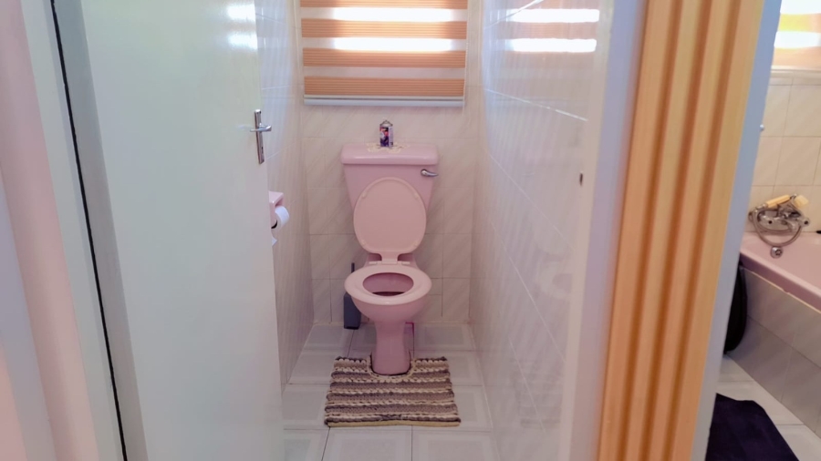 2 Bedroom Property for Sale in Mdantsane Nu 17 Eastern Cape